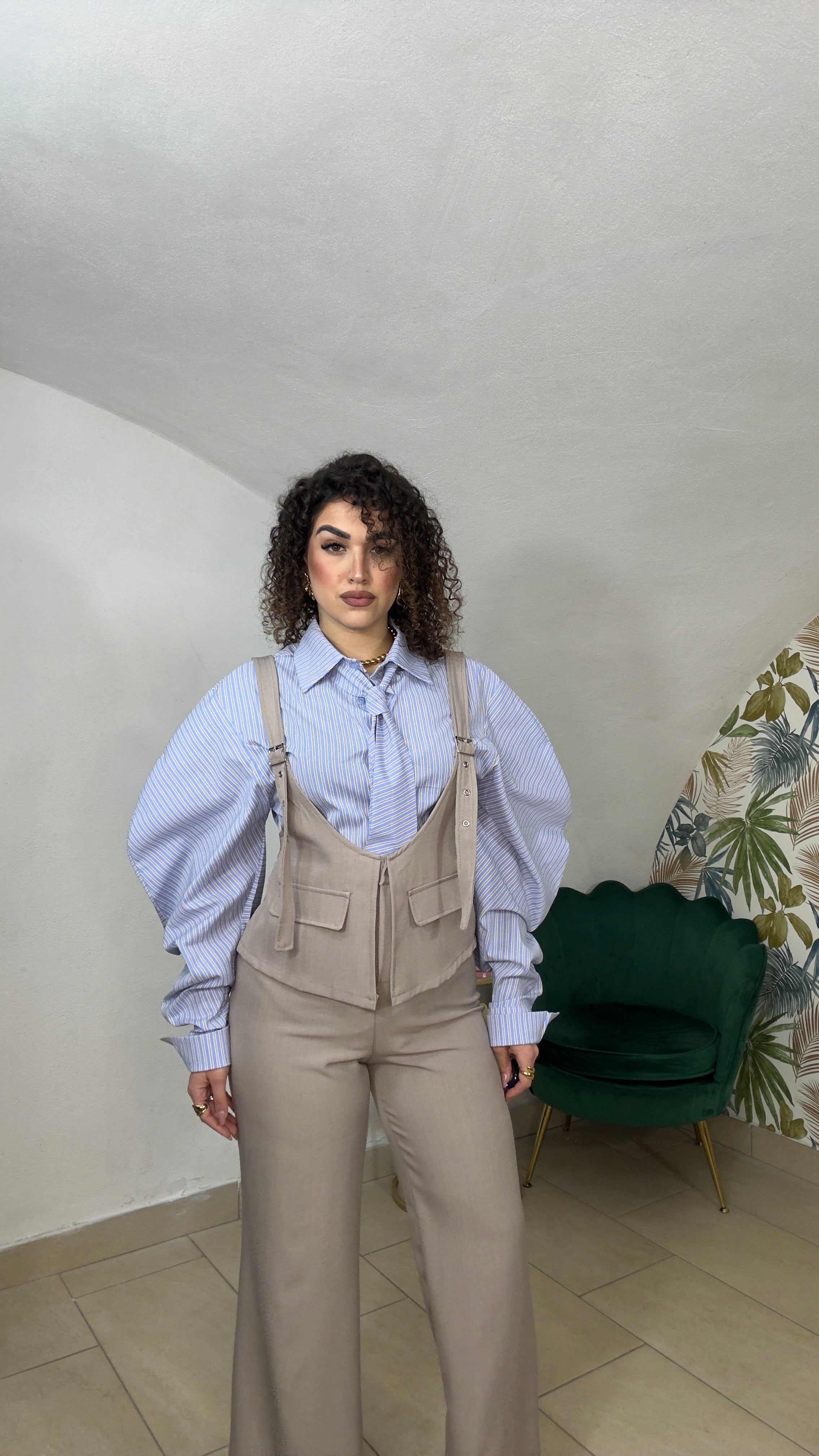 Camicia Man manica ballon con cravatta