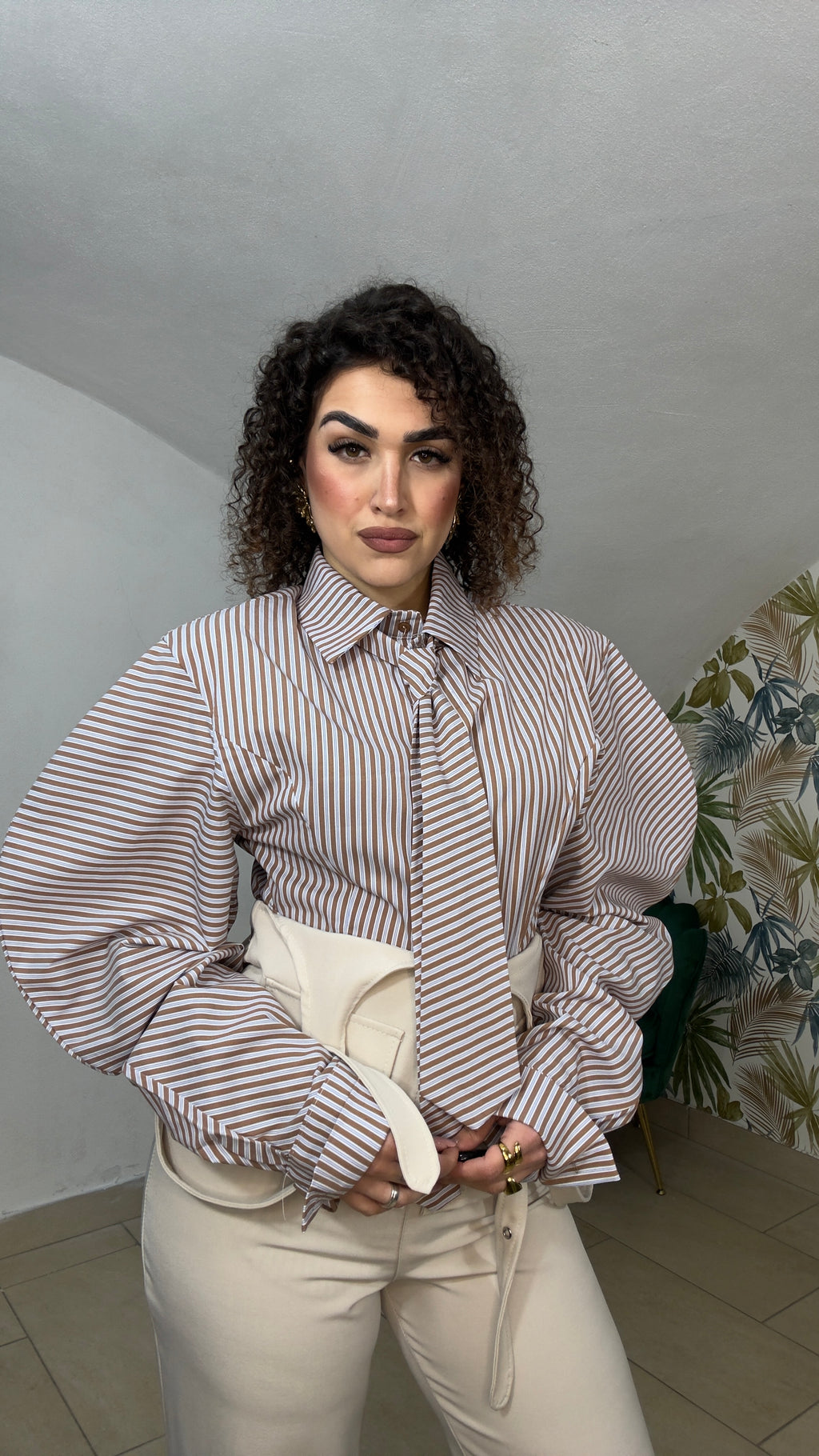 Camicia Man manica ballon con cravatta