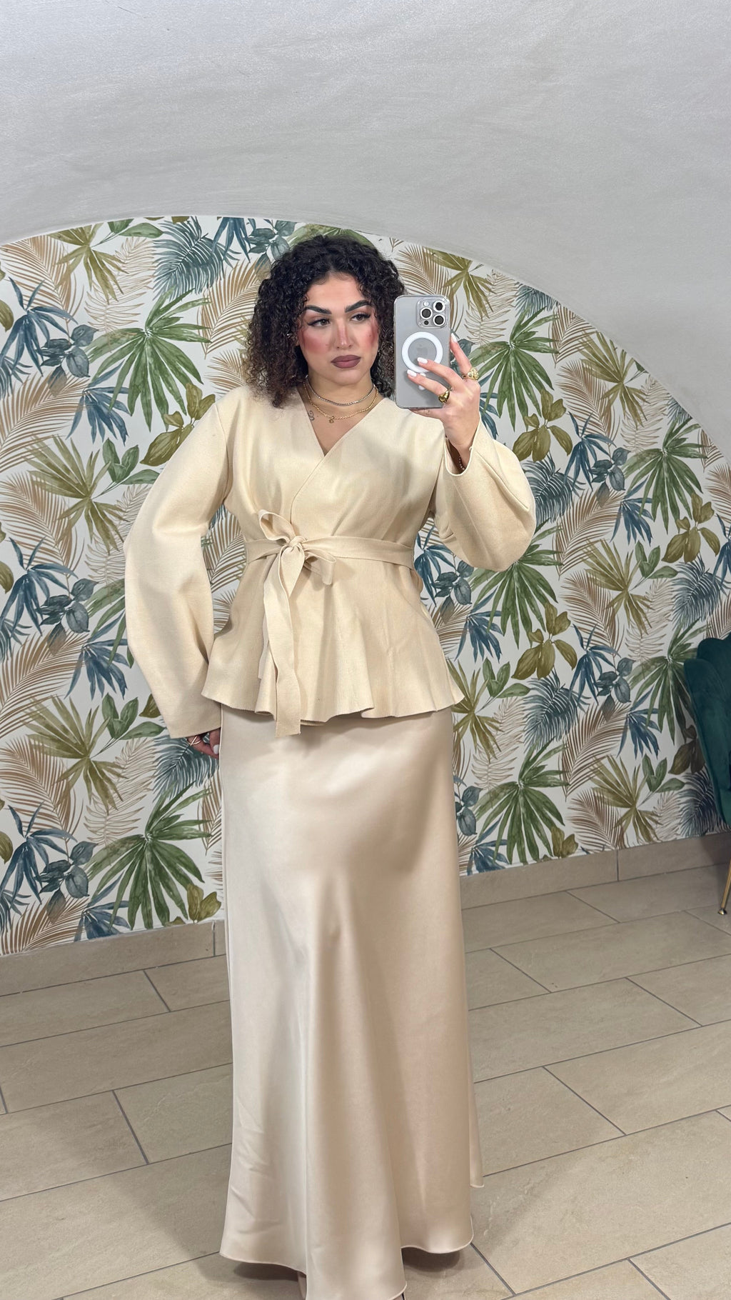 Gonna Satin