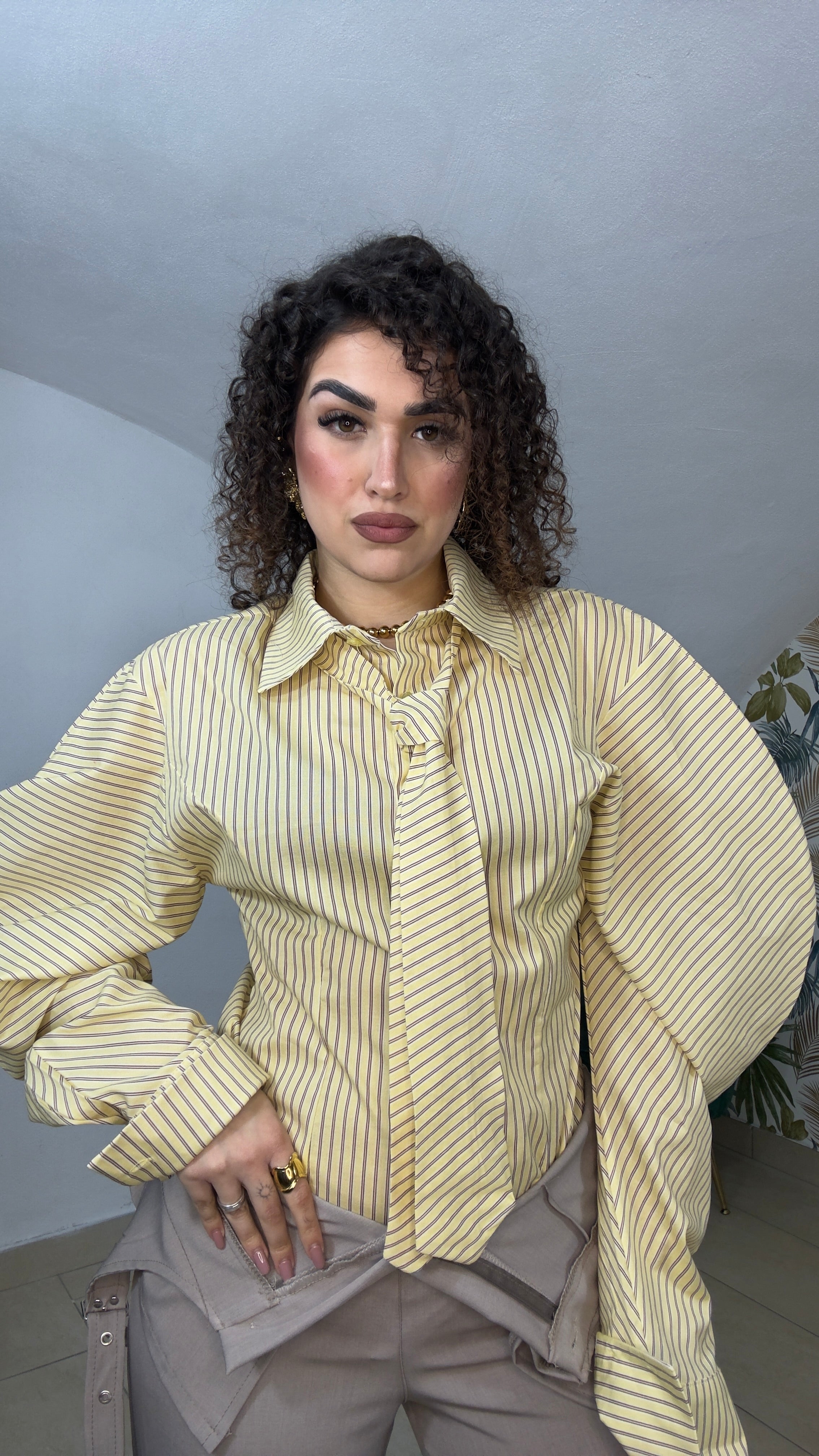 Camicia Man manica ballon con cravatta