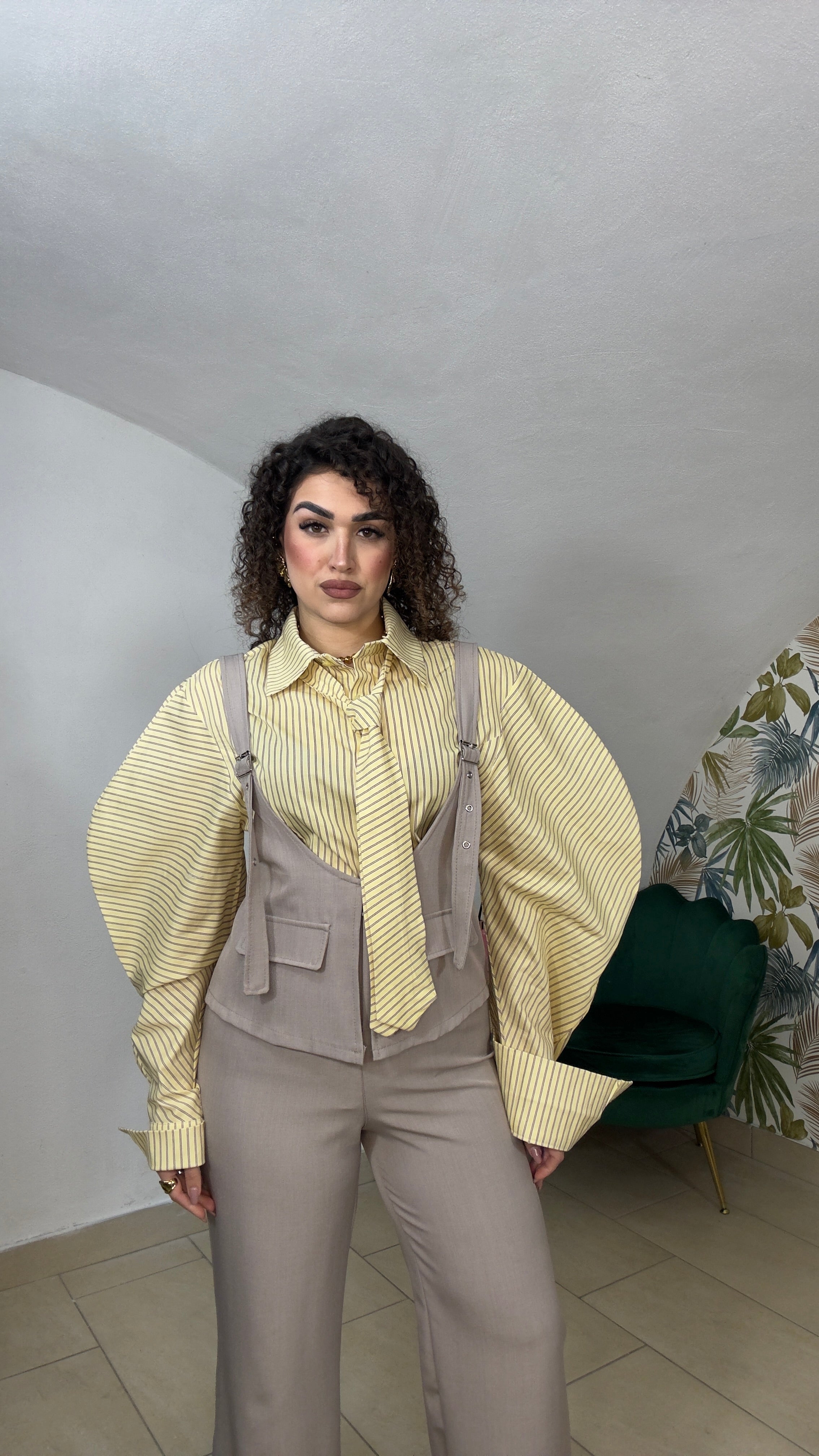 Camicia Man manica ballon con cravatta