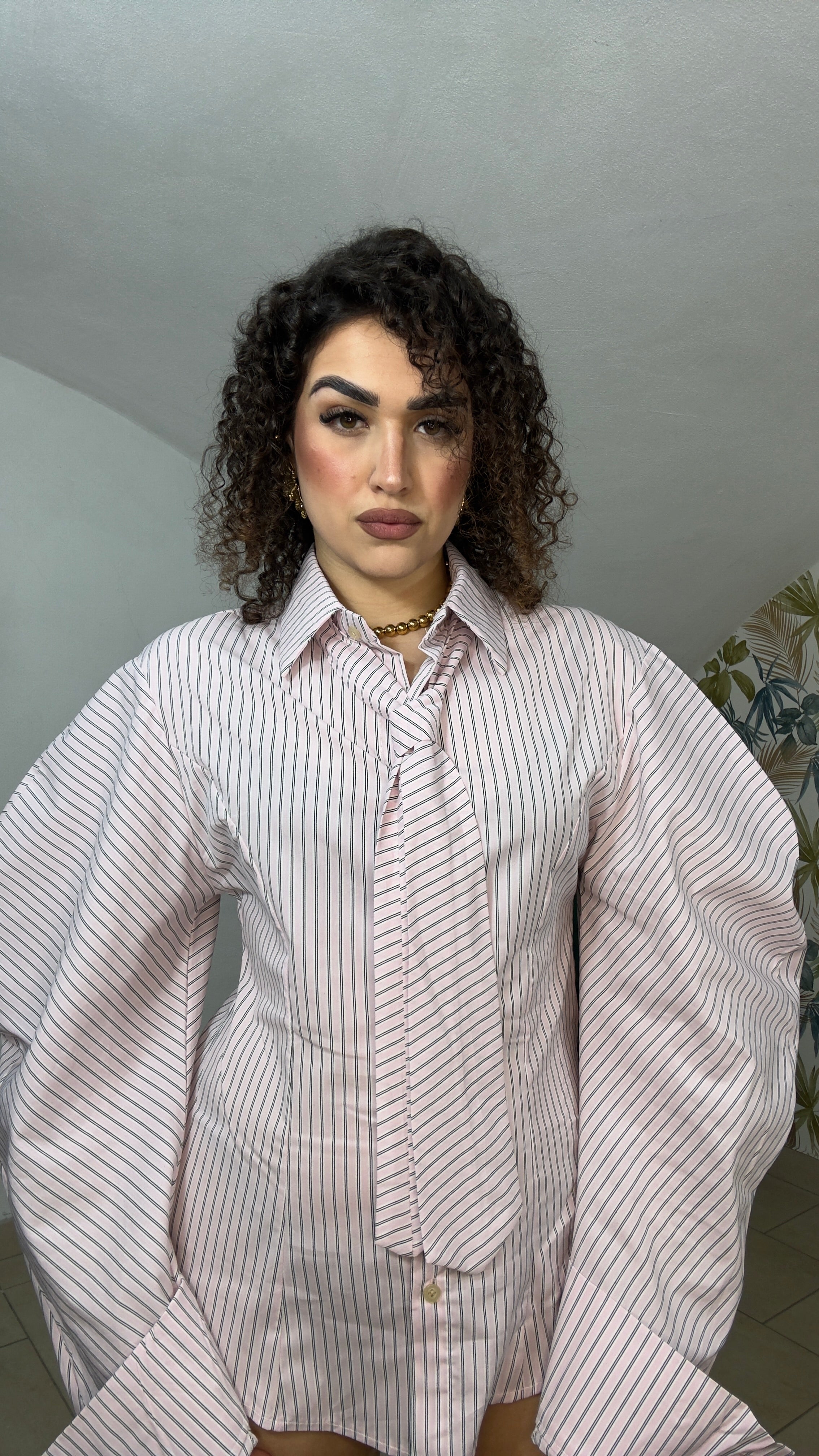 Camicia Man manica ballon con cravatta