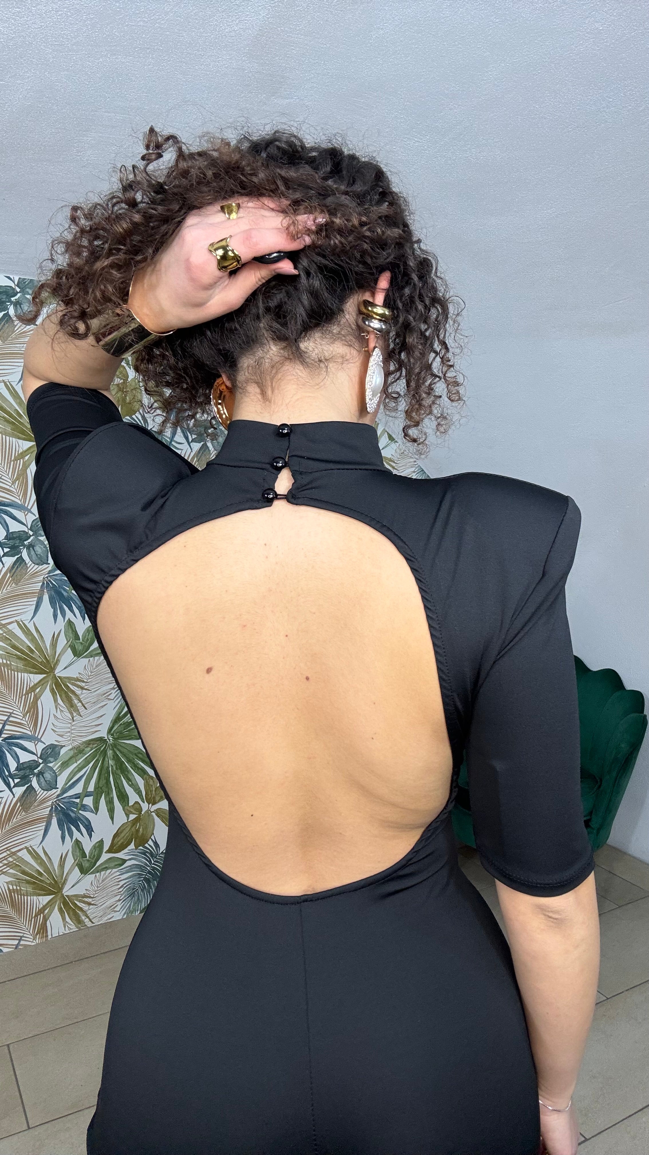 Jumpsuit con Spalla Preformata