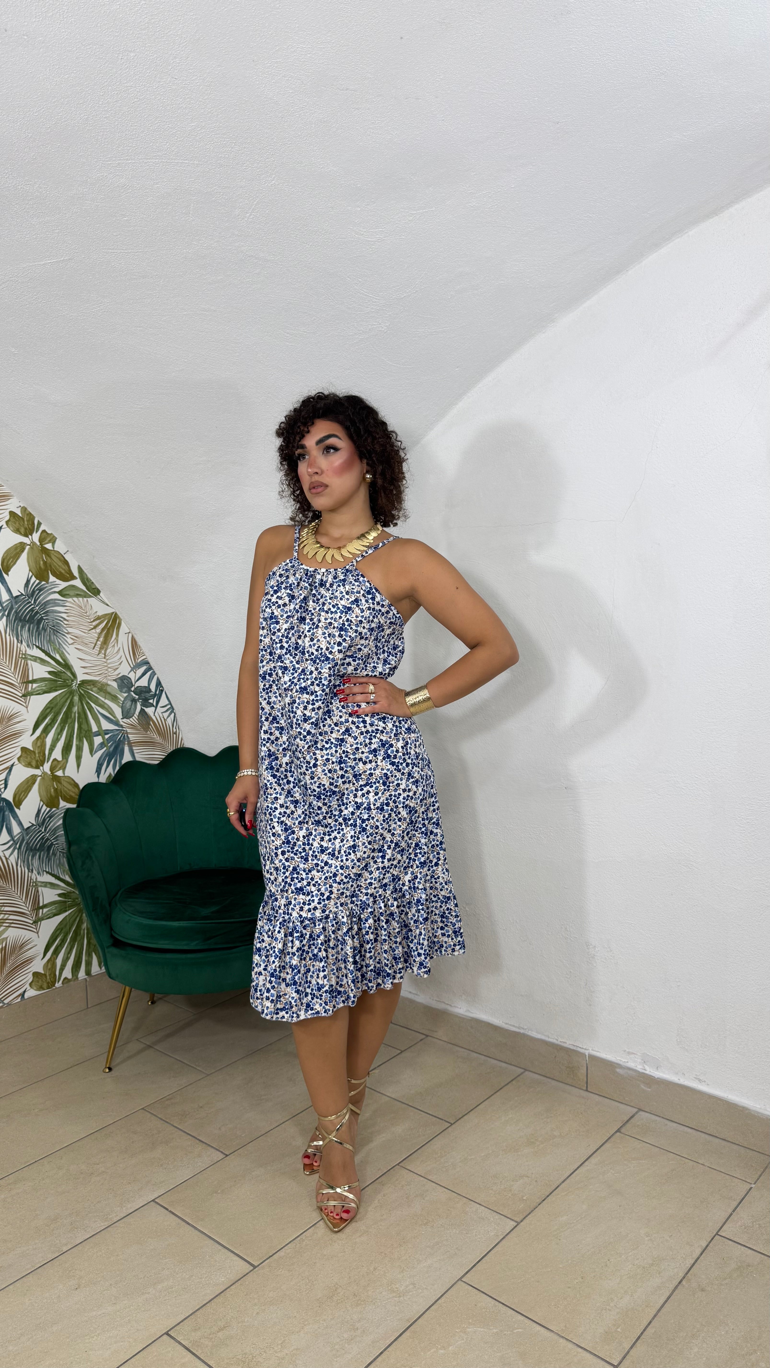 Dress in tessuto leggero