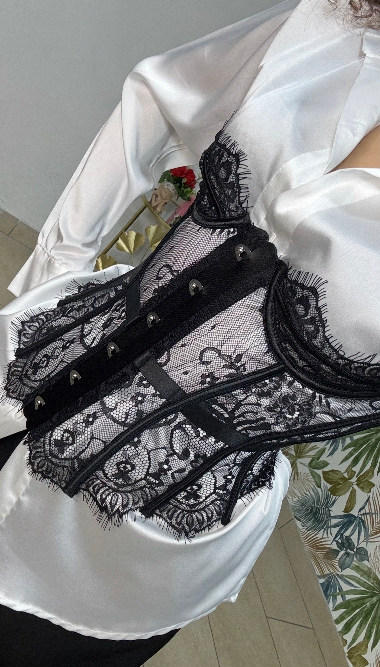 Corsetto in Pizzo steccato