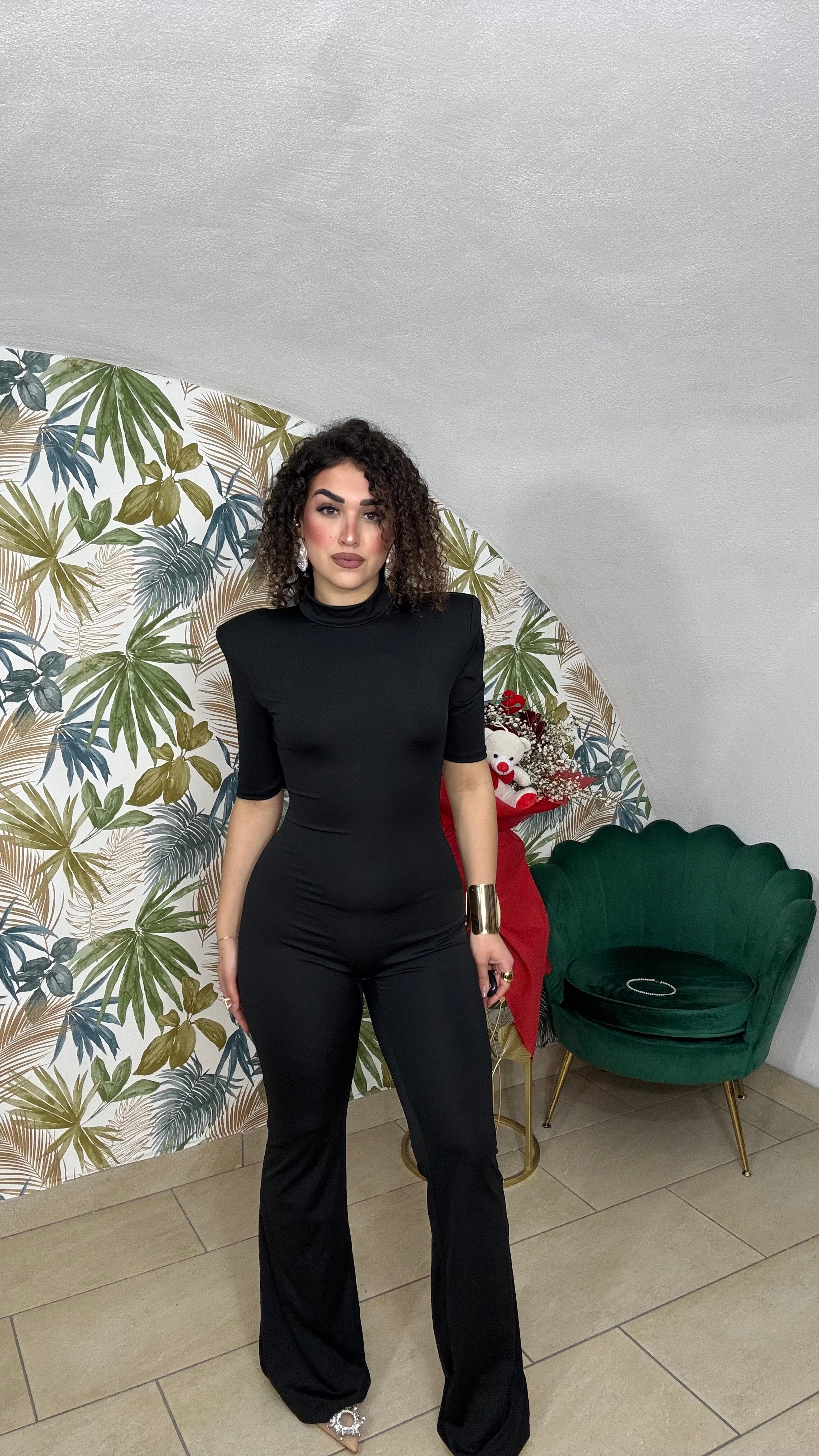 Jumpsuit con Spalla Preformata