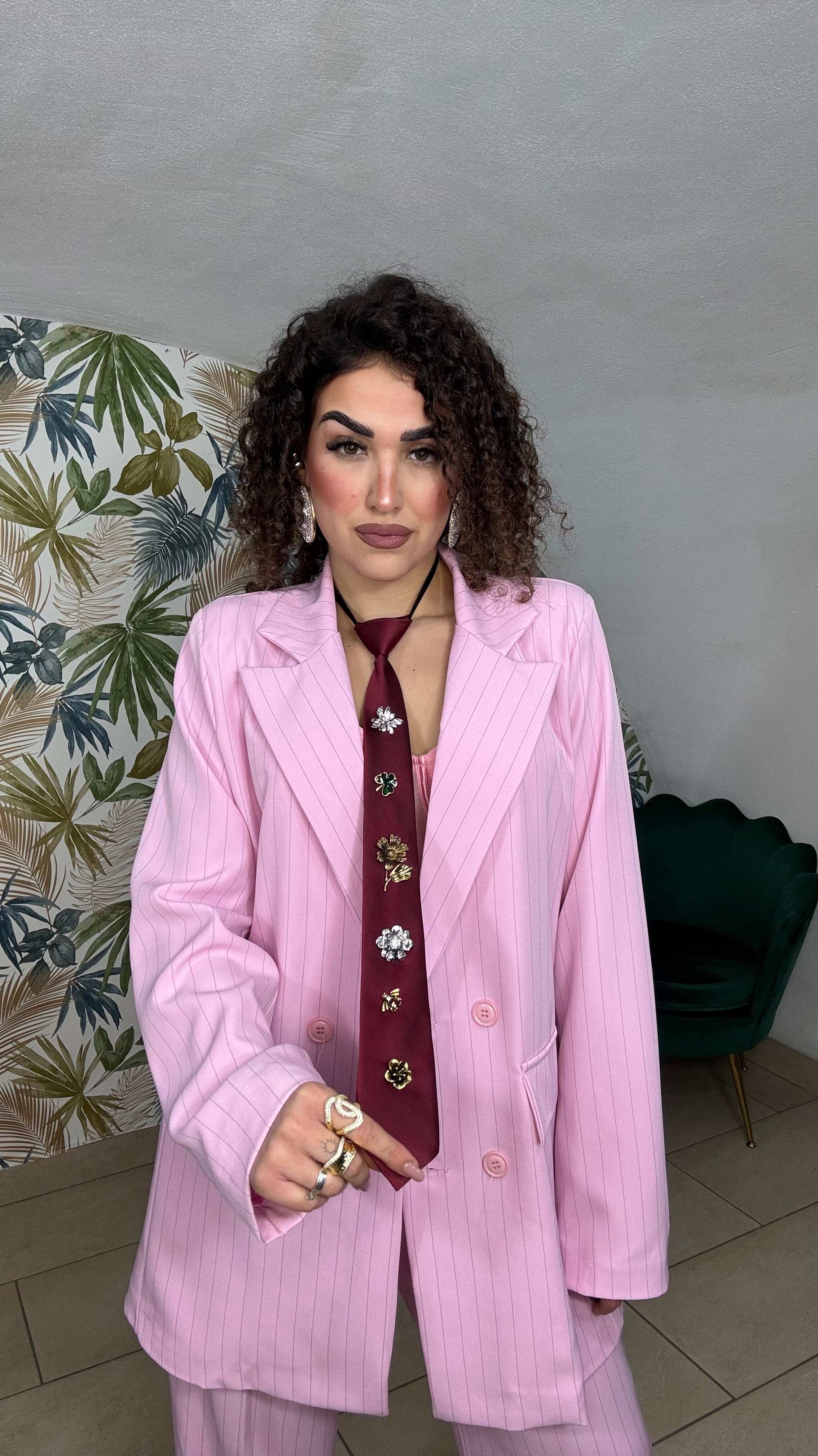 Cravatta con Applicazioni